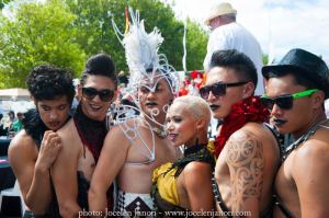 379302_541001572600077_55876911_n