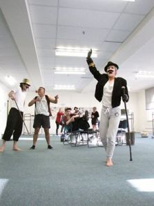 305680_10151621551729568_227351087_n