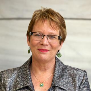 Tracey-Martin-headshot